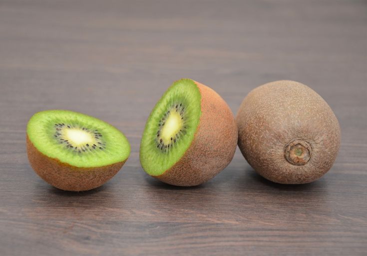 Logistics & Cold-Chain Shipping Solutions for Bulk Iranian Kiwi Export